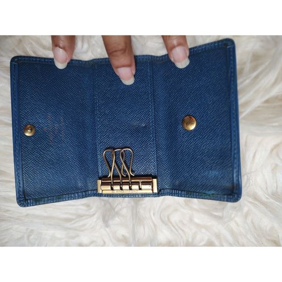 Louis Vuitton Blue Epi Key Holder AUTHENTIC LV keychain trifold - Picture 3 of 5